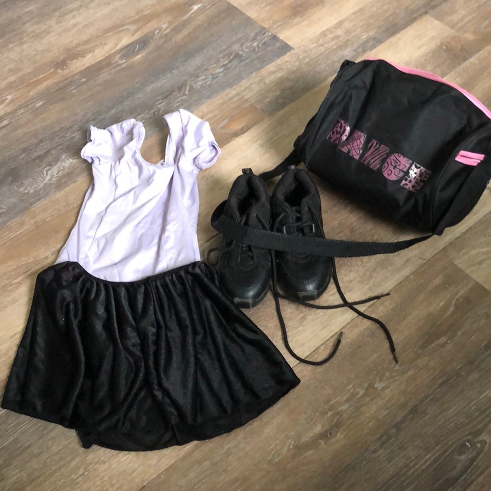 Dance outfit with dance bag sz small